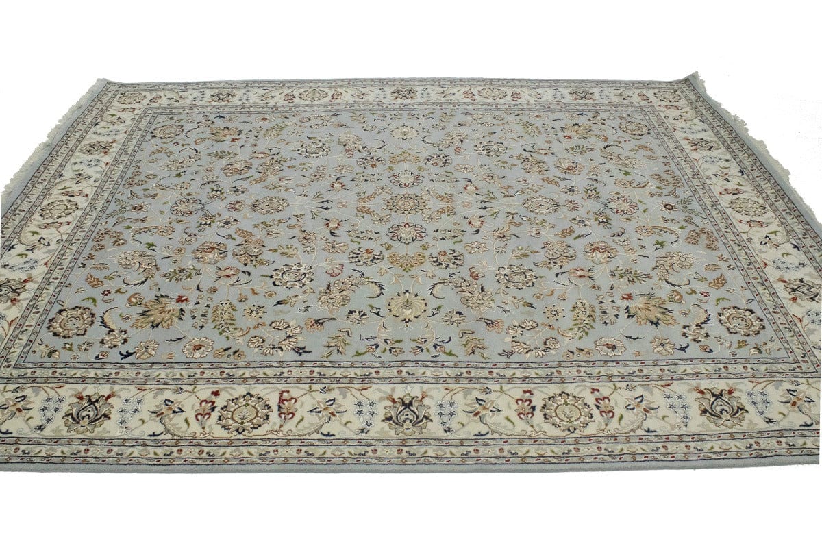 Light Blue-gray Floral 8X10 Indo-Nain Oriental Rug