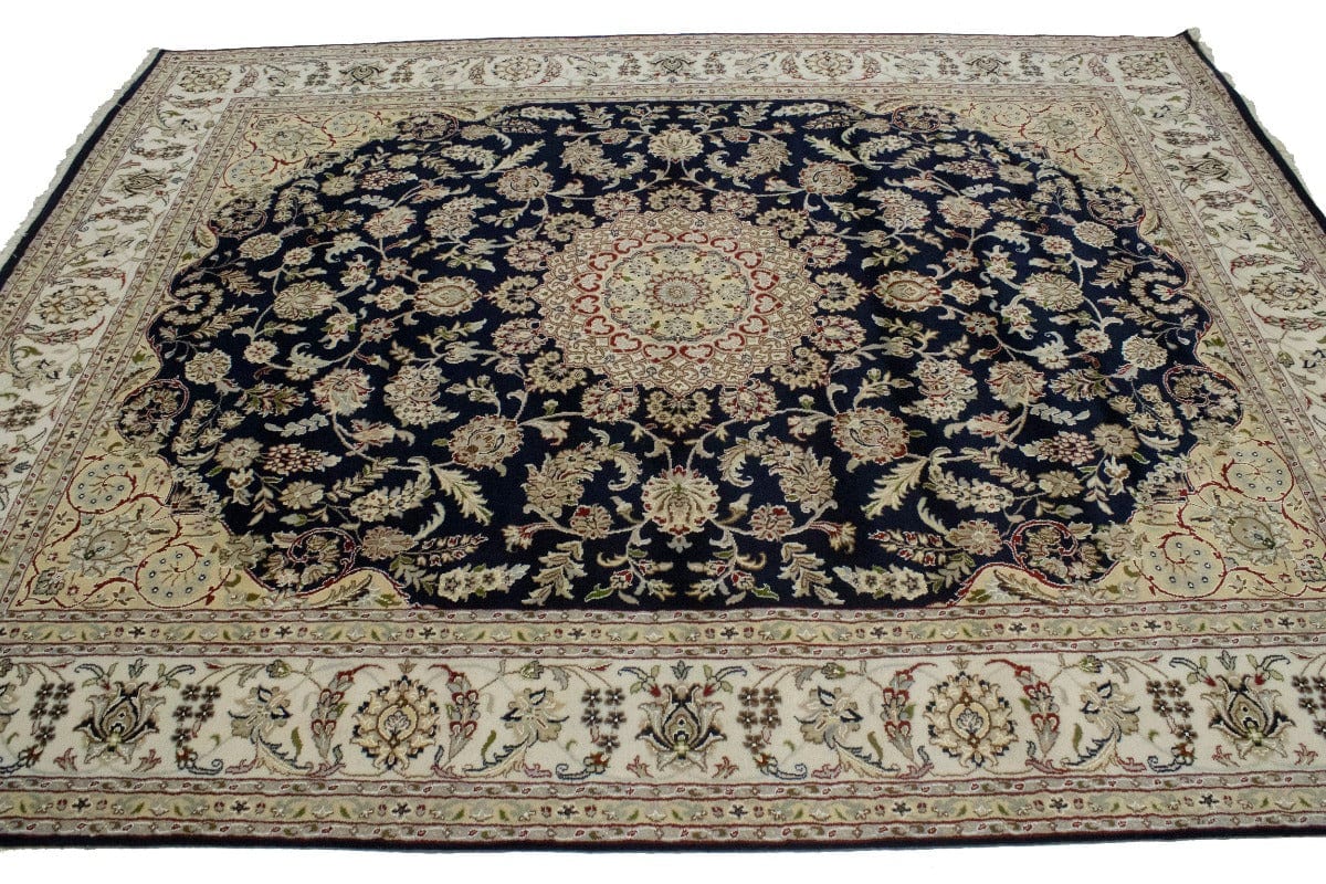 Dark Navy Floral 8X10 Indo-Nain Oriental Rug