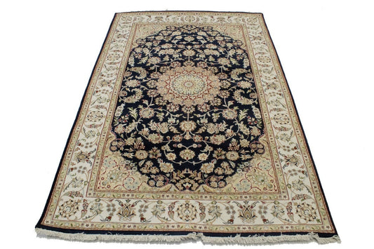 Dark Navy Floral 5X8 Indo-Nain Oriental Rug