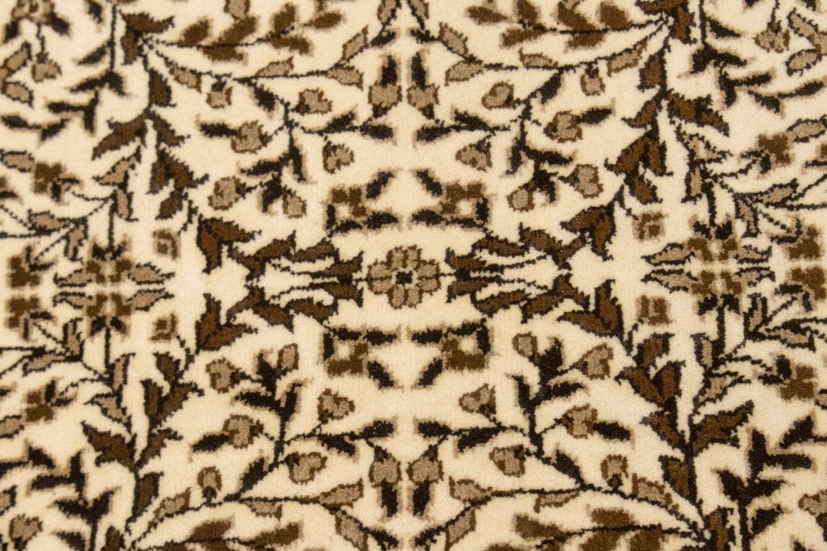 Cream Floral Kirman 6'5X9'2 Oriental Rug