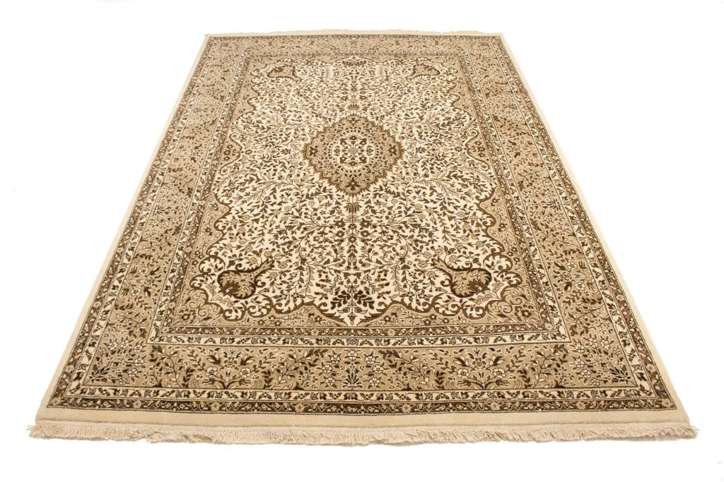 Cream Floral Kirman 6'5X9'7 Oriental Rug