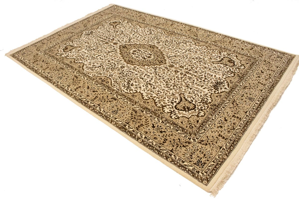 Cream Floral Kirman 6'5X9'7 Oriental Rug