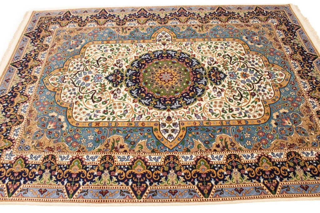 Cream Floral Kirman 6X8 Oriental Rug