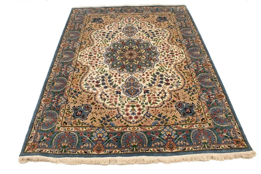 Cream Floral Kirman 6X8 Oriental Rug