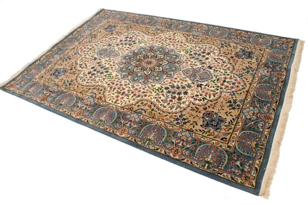 Cream Floral Kirman 6X8 Oriental Rug