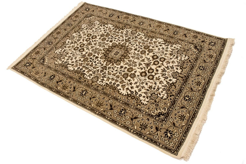 Cream Floral Kirman 4X6 Oriental Rug