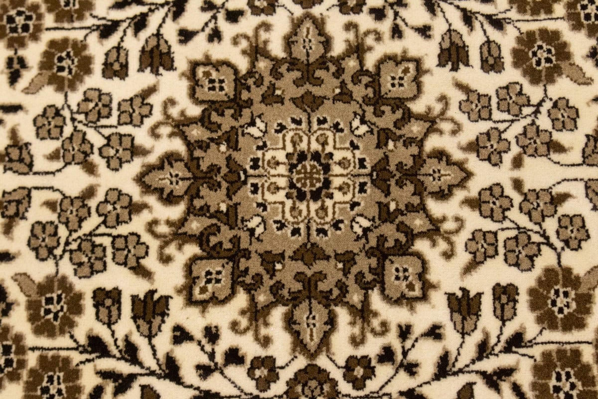 Cream Floral Kirman 4X6 Oriental Rug