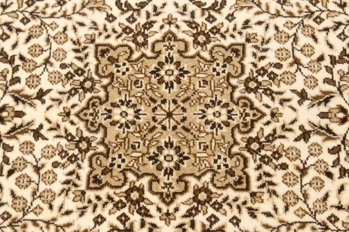 Cream Floral Kirman 4X6 Oriental Rug