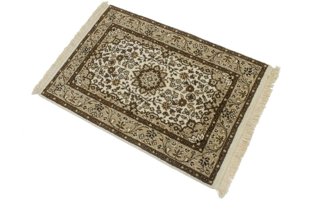 Cream Floral Kirman 2X3 Oriental Rug