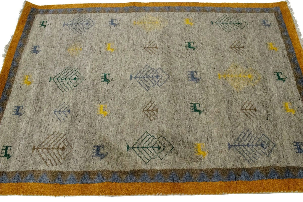 Greige Pictorial Tribal 4X6 Indo-Gabbeh Oriental Rug