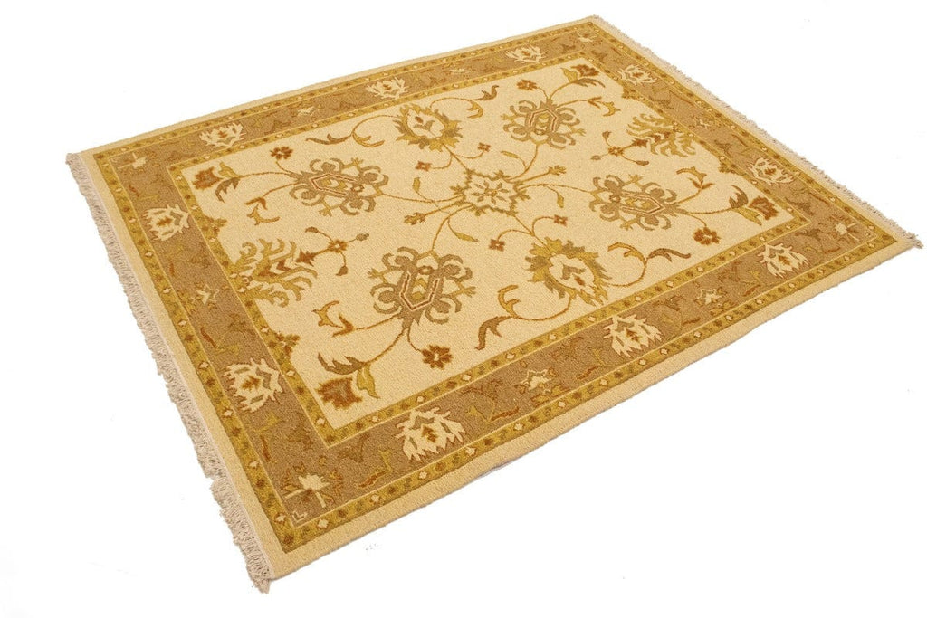 Cream Floral 5X7 Sumak Oriental Rug