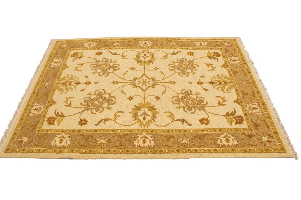 Cream Floral 5X7 Sumak Oriental Rug