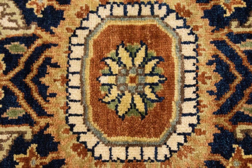 Cream Geometric 8X10 Heriz Serapi Oriental Rug