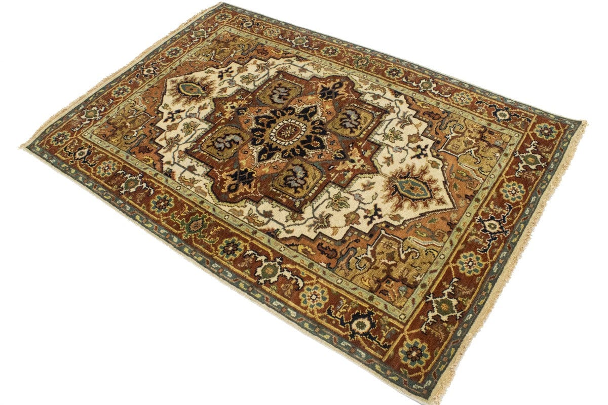 Cream Geometric 4X6 Heriz Serapi Oriental Rug