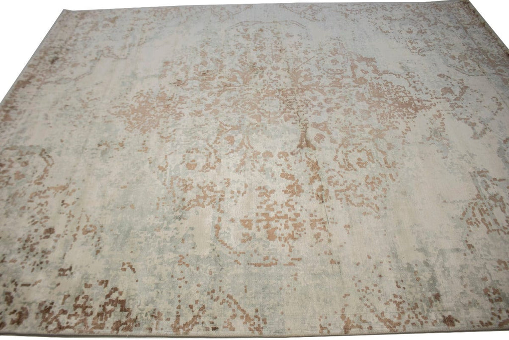 Distressed Modern Floral 8X10 Hand-Loomed Rug