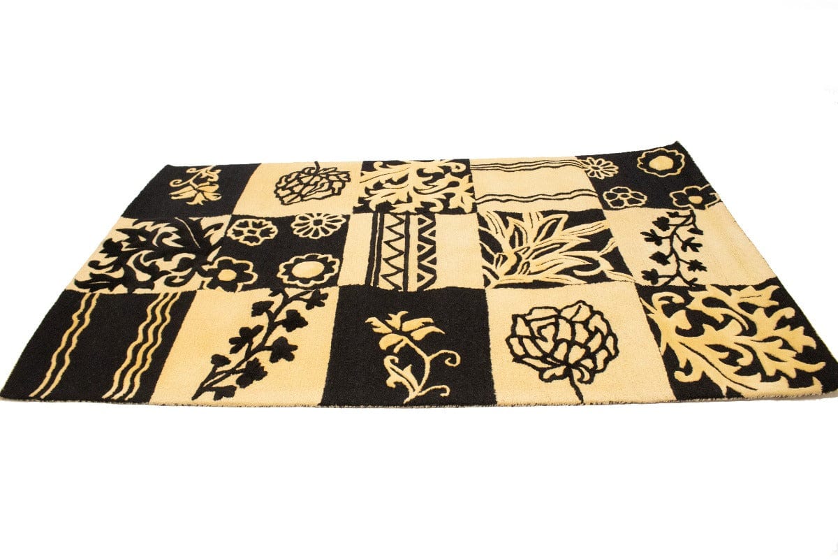 Cream & Black Floral 5X8 Hand-Tufted Modern Rug