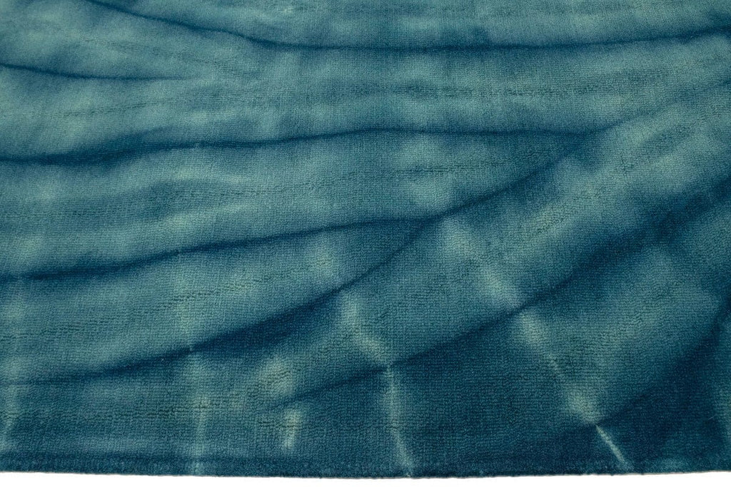 Ocean Blue Tie-Dye 5X8 Hand-Tufted Modern Rug