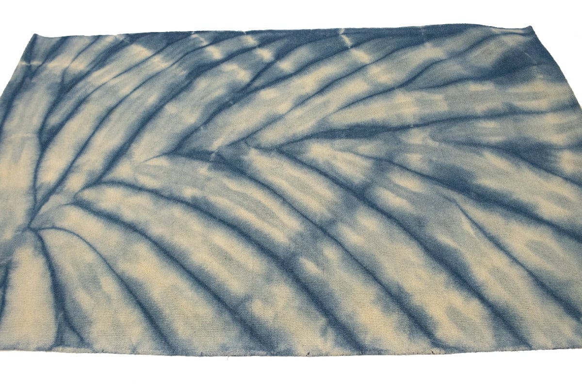 Blue Tie-Dye 5X8 Hand-Tufted Modern Rug