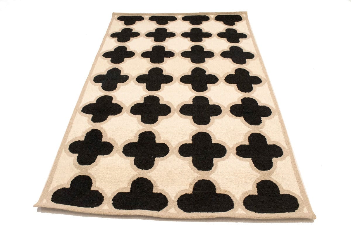 Black & Cream Trellis 5X8 Hand-Tufted Modern Rug