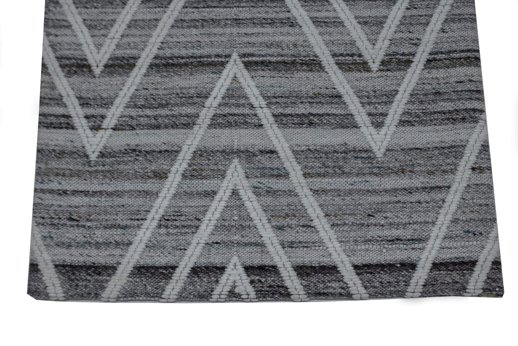 Charcoal Zig Zag 2X3 Modern Oriental Rug