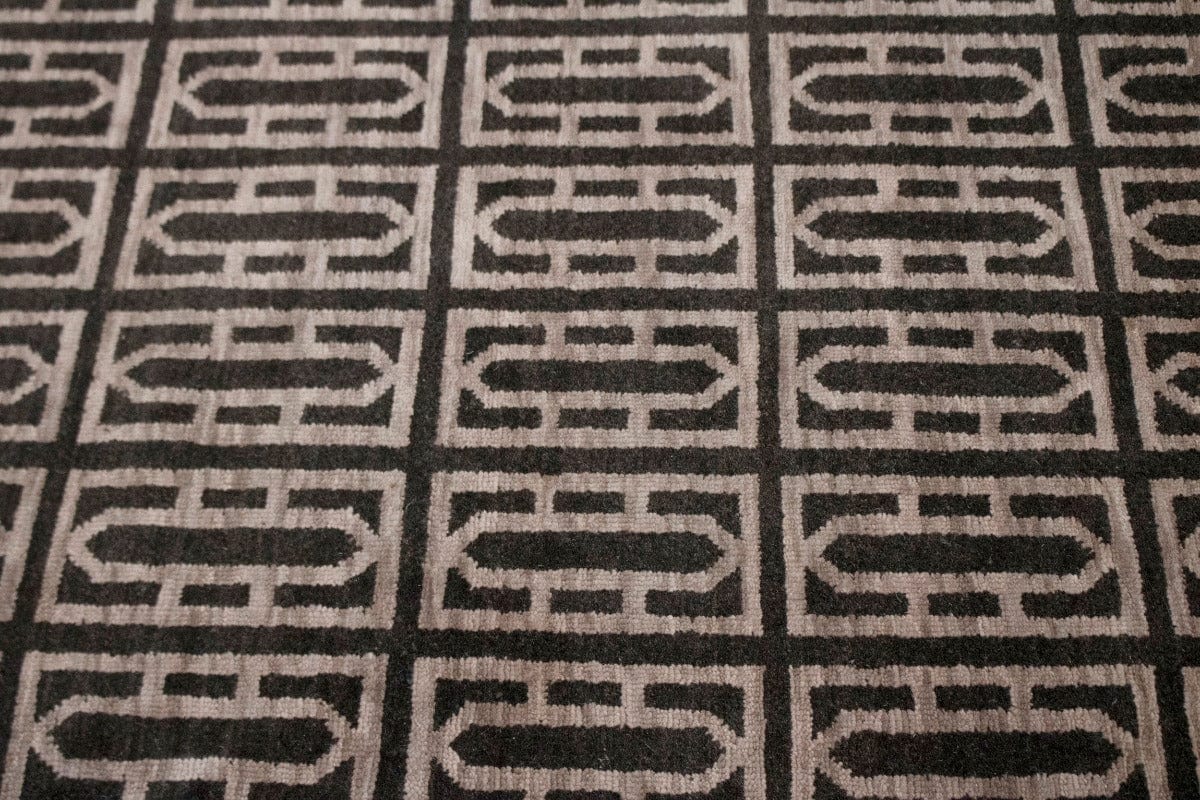 Dark Brown Geometric 6'6X8'5 Modern Rug