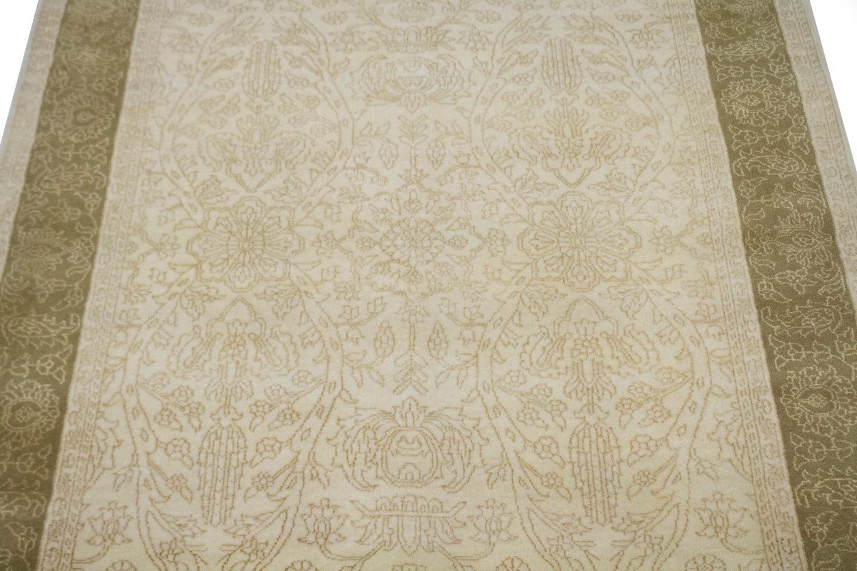 Classic Floral 4X6 Modern Oriental Rug