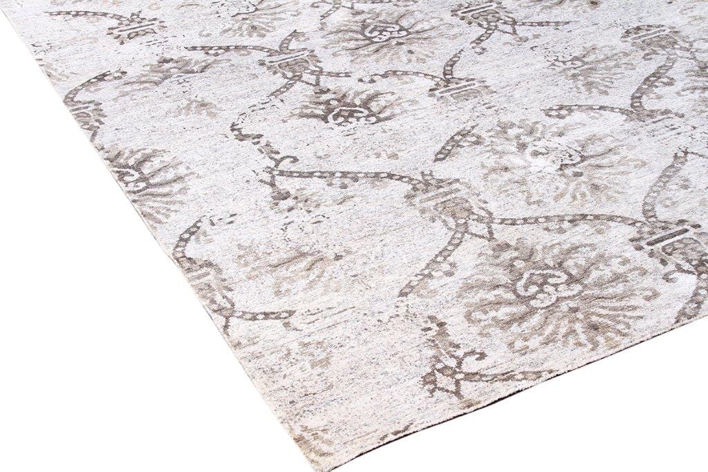 Transitional Collection Hand-Knotted Lamb's Wool Area Rug- 6' 0" X 8' 11"