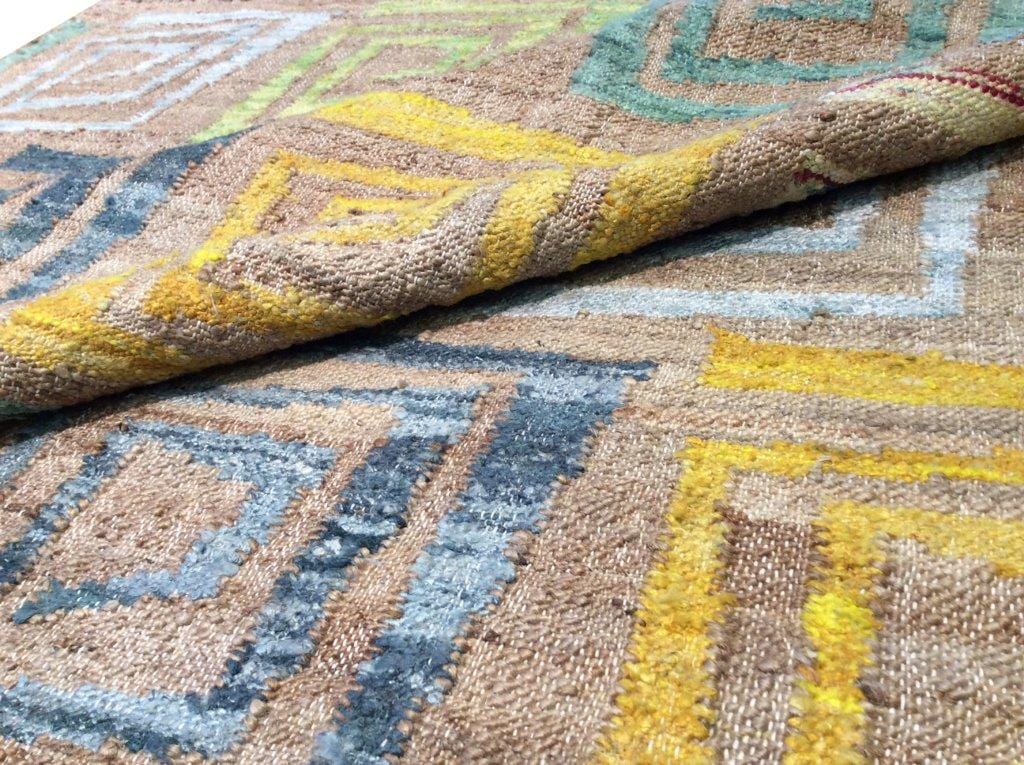 Sumak Modern Collection Hand-Woven Hemp Area Rug- 5' 0" X 8' 0"