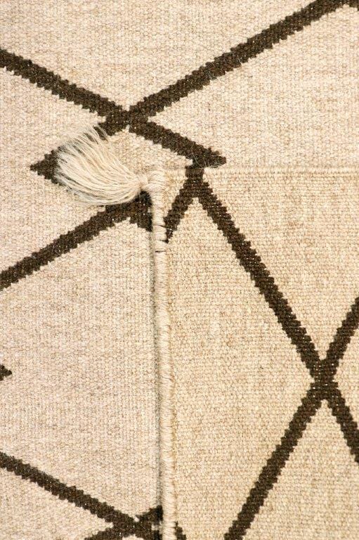 Navajo Style Hand-Woven Wool Mocha Area Rug- 3' 1" X 4'10"