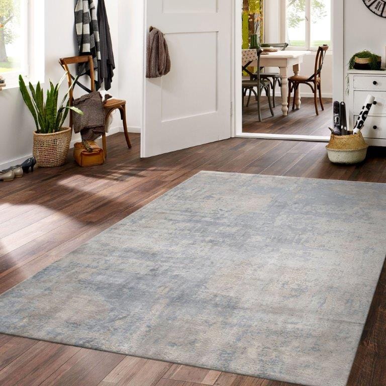 Beverly Collection Hand-Loomed Silk Rug- 6' 0" X 9' 0"