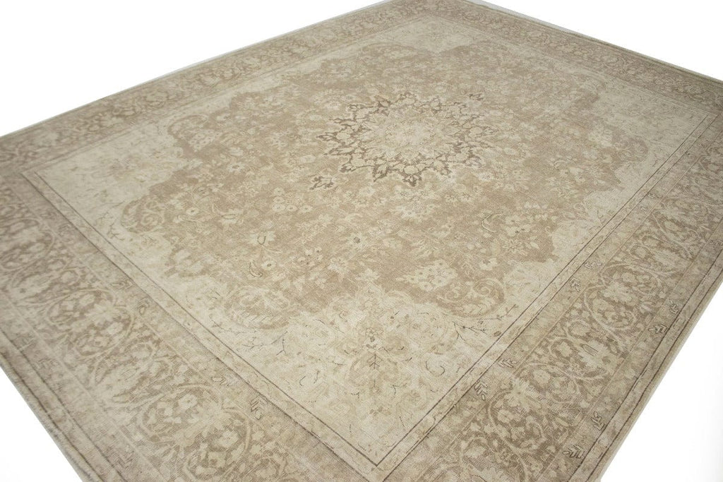 Muted Traditional Floral 9'5X13 Distressed Kerman Persian Rug