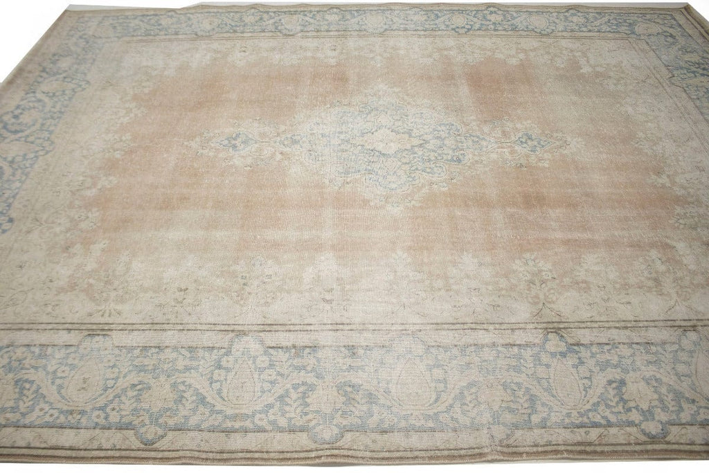 Traditional Floral Muted 9X12 Distressed Kerman Persian Rug