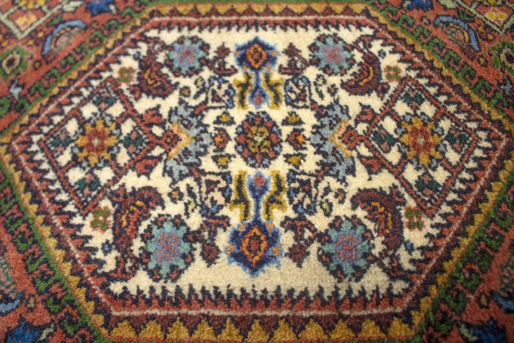 Orange-red Floral 2'6X4'3 Bidjar Persian Rug