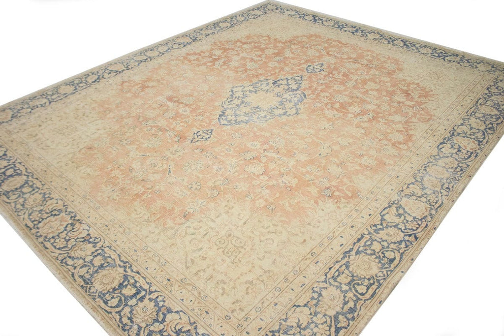 Antique Muted Distressed Floral 9'6X11'9 Kerman Persian Rug