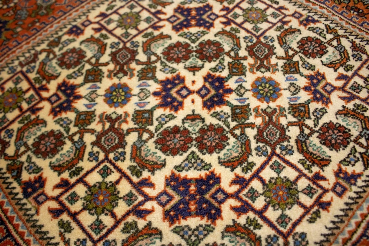 Vintage Orange Floral 3'9X5'7 Bidjar Persian Rug