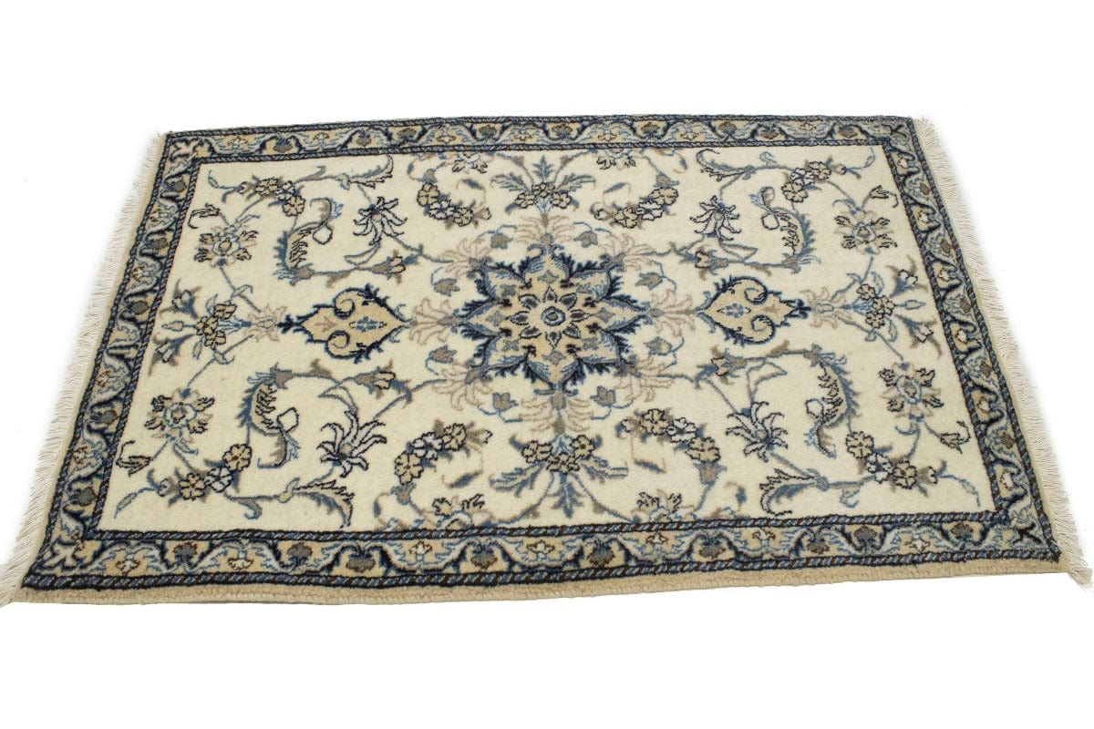 Cream Floral Classic 3X5 Nain Persian Rug