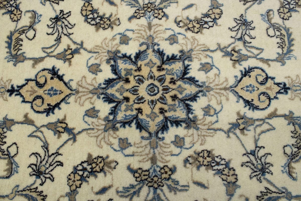 Cream Floral Classic 3X5 Nain Persian Rug