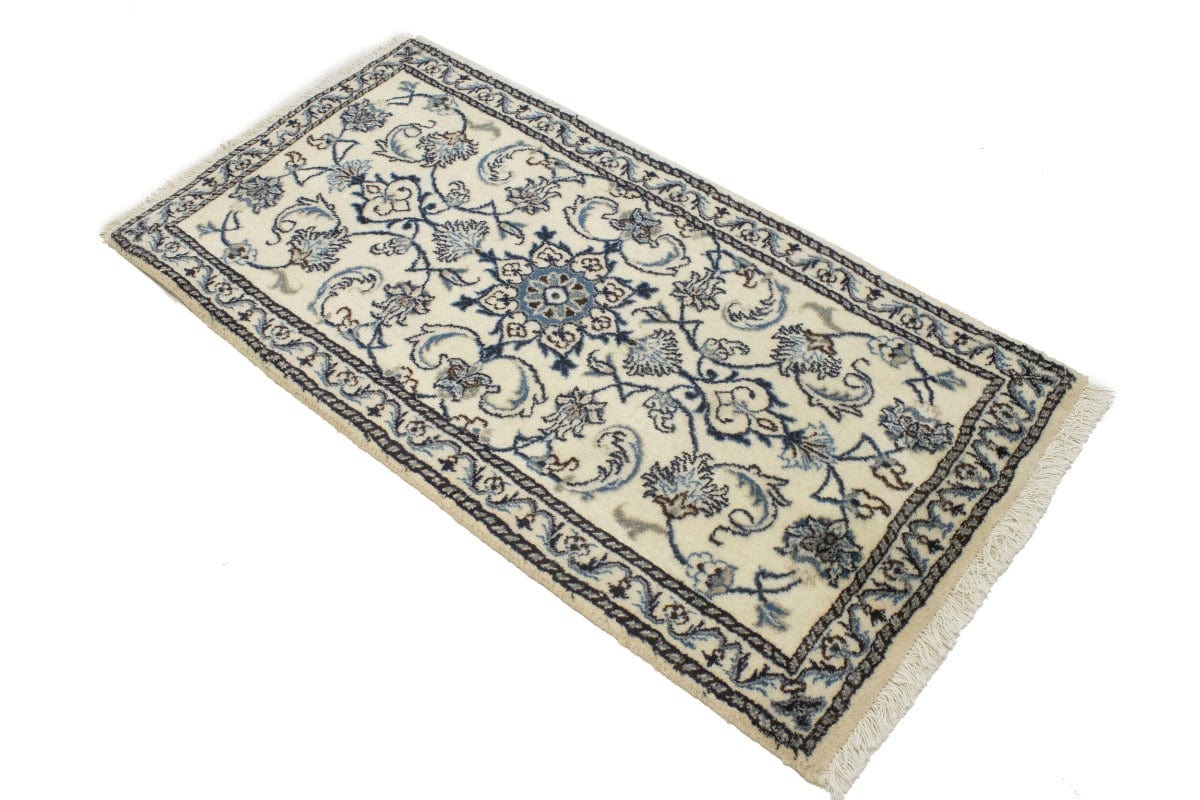 Cream Floral Classic 2'3X4'5 Nain Persian Rug