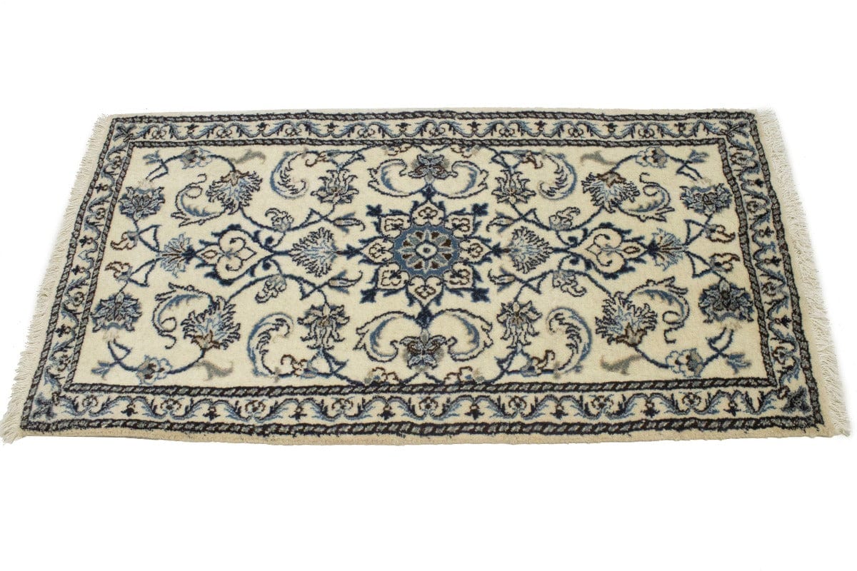 Cream Floral Classic 2'3X4'5 Nain Persian Rug