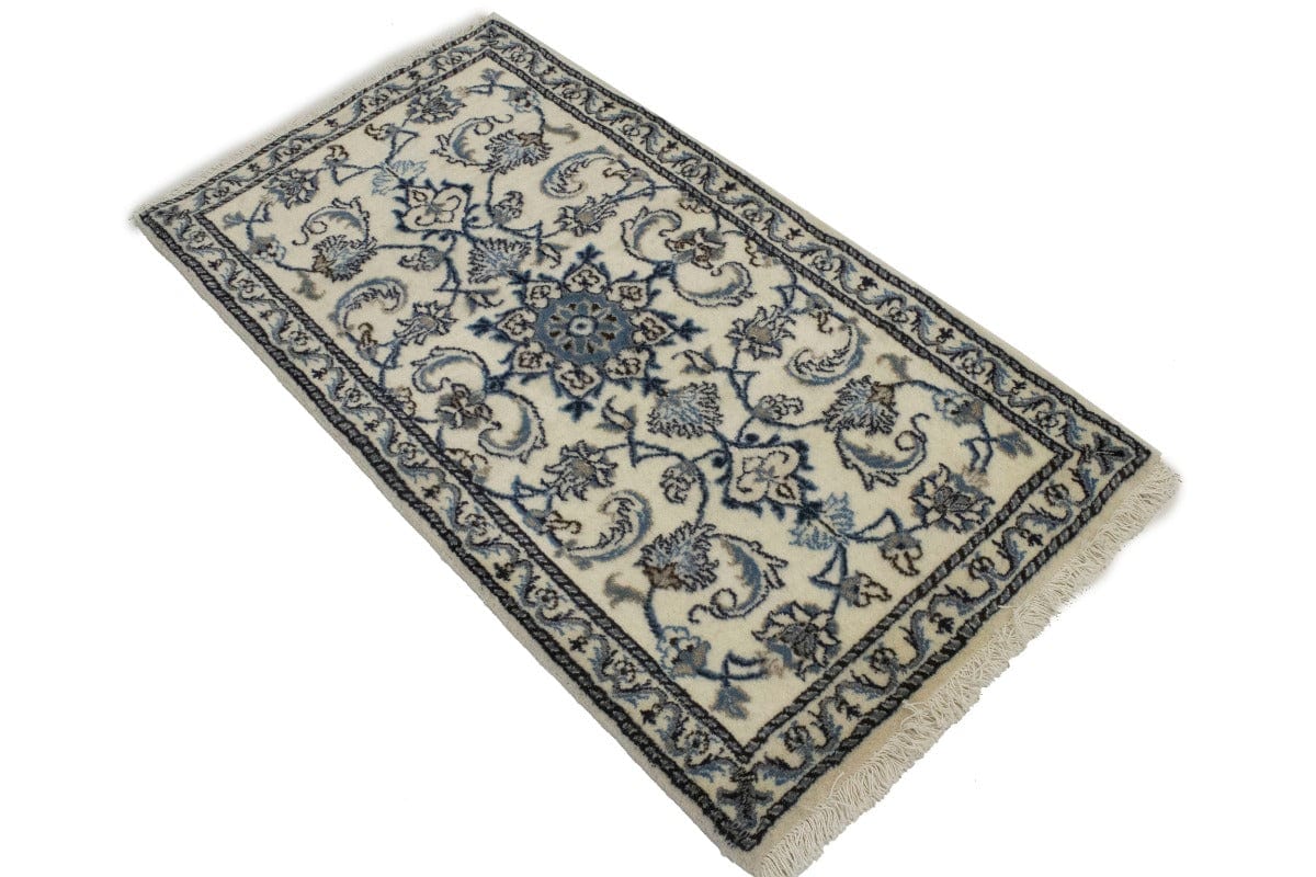 Cream Floral Classic 2'4X4'5 Nain Persian Rug