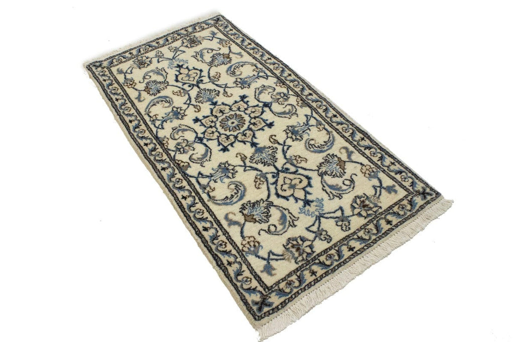 Cream Floral Classic 2'4X4'6 Nain Persian Rug