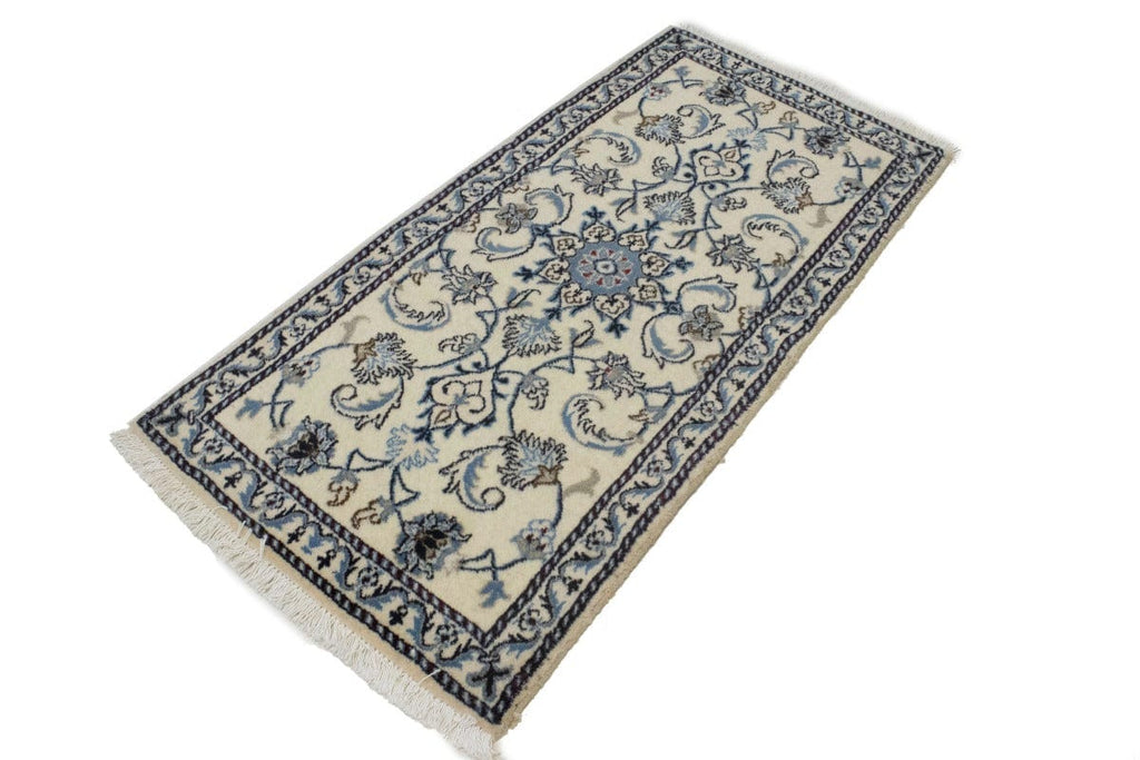 Cream Classic Floral 2'3X4'6 Nain Persian Rug