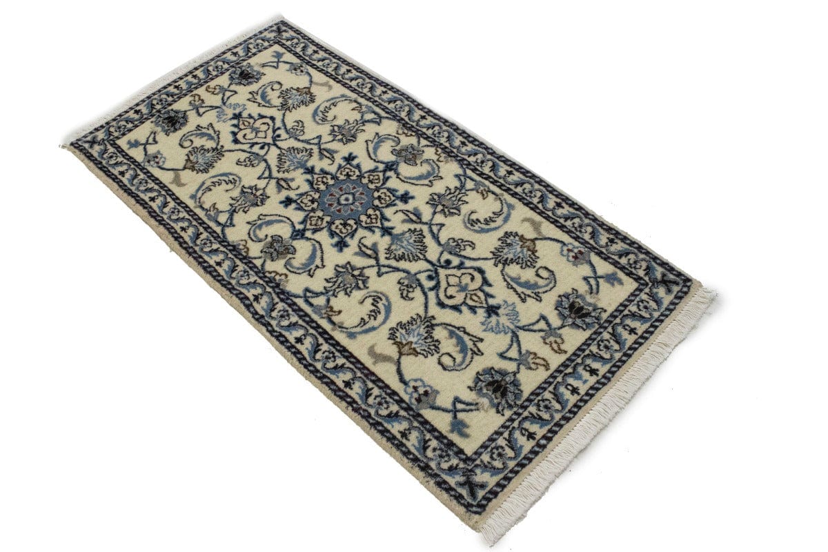 Cream Classic Floral 2'3X4'6 Nain Persian Rug