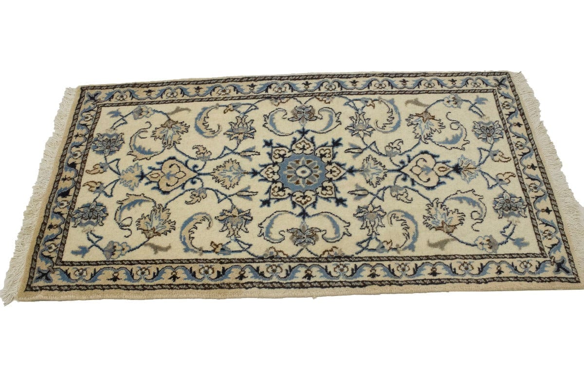 Cream Floral Classic 2'3X4'6 Nain Persian Rug