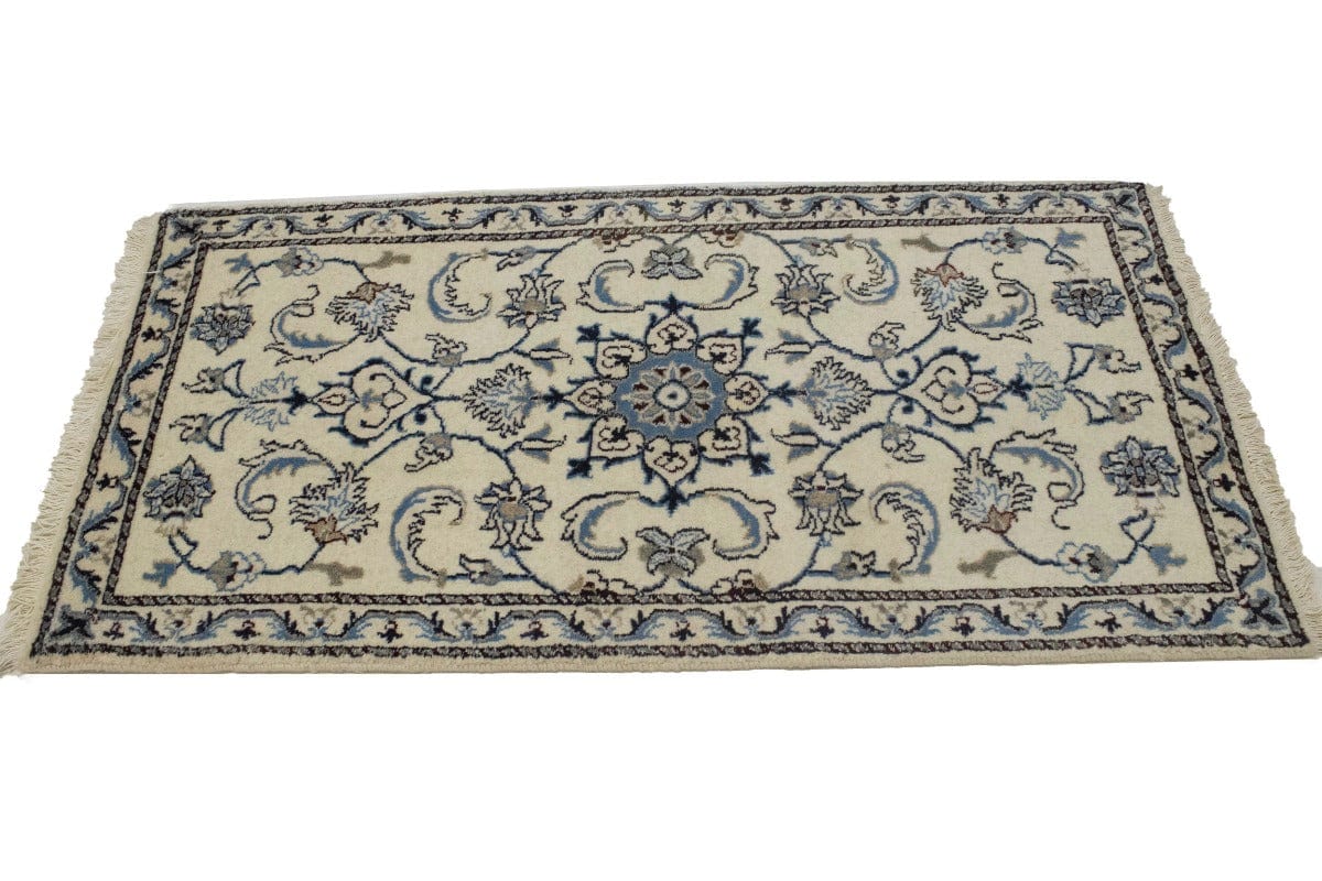 Cream Floral Classic 2'3X4'7 Nain Persian Rug