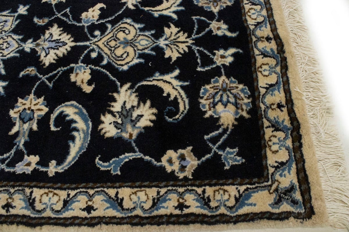 Navy Blue Classic Floral 2'4X4'5 Nain Persian Rug