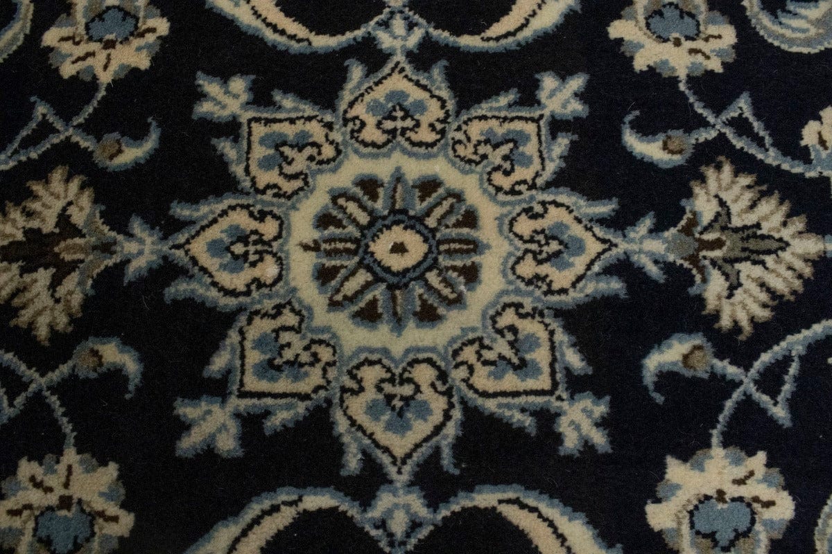 Navy Blue Floral Classic 2'3X4'5 Nain Persian Rug