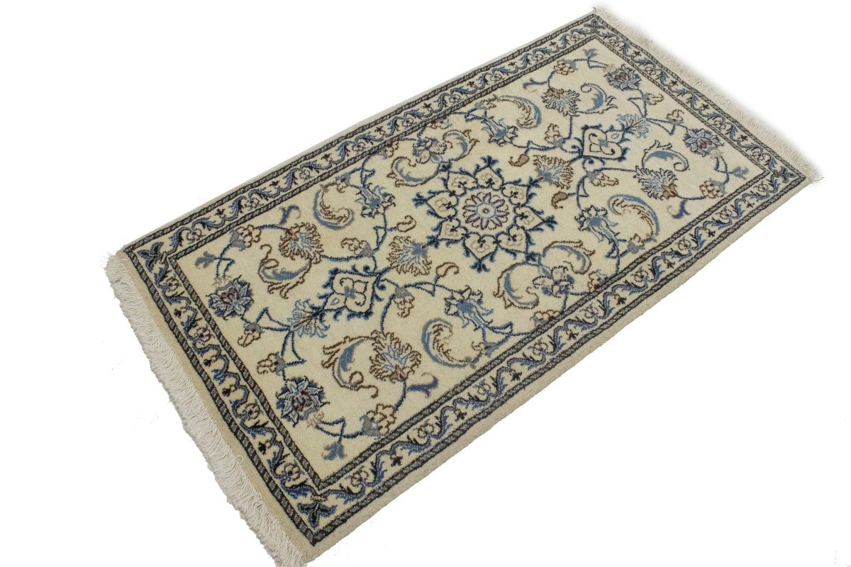 Cream Floral Classic 2'4X4'5 Nain Persian Rug