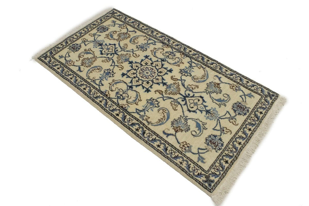 Cream Floral Classic 2'4X4'5 Nain Persian Rug