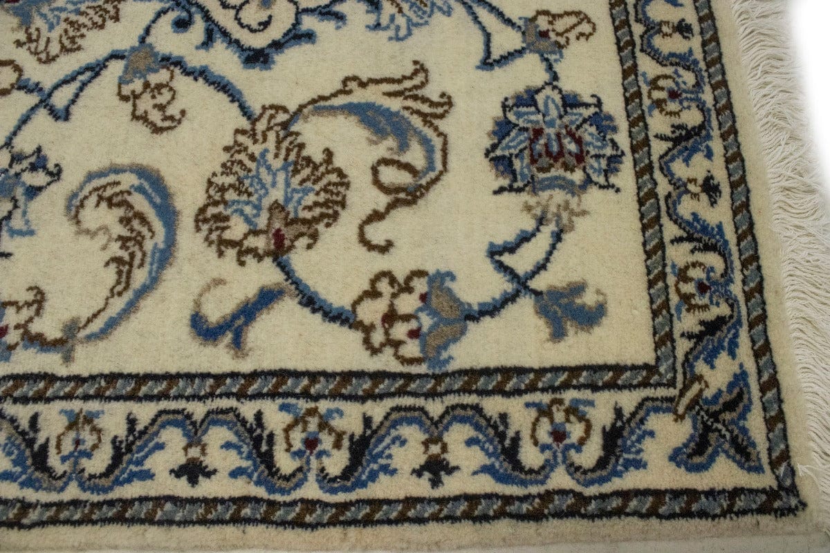 Cream Floral Classic 2'4X4'5 Nain Persian Rug